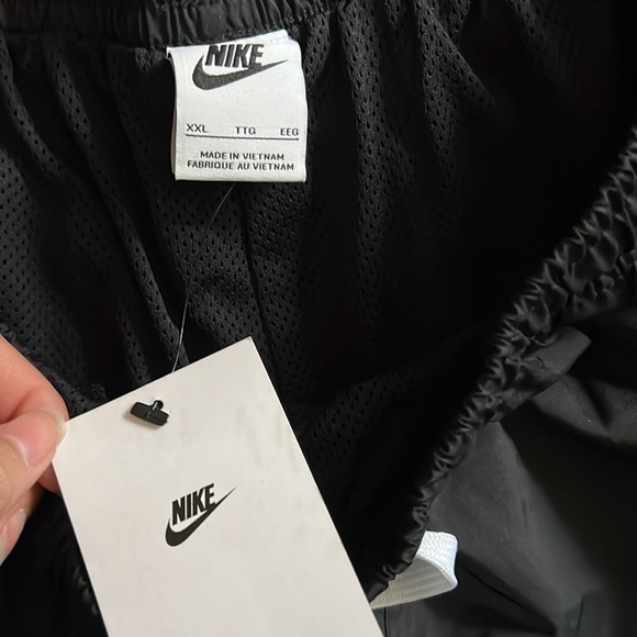 NWT nike black swimming trunks size:XX L - Picture 4 of 7